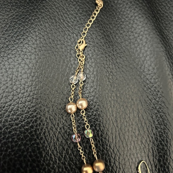 Carolee vintage  Gold chain with pearls and crystal pendant and Earring Set - Picture 5 of 5